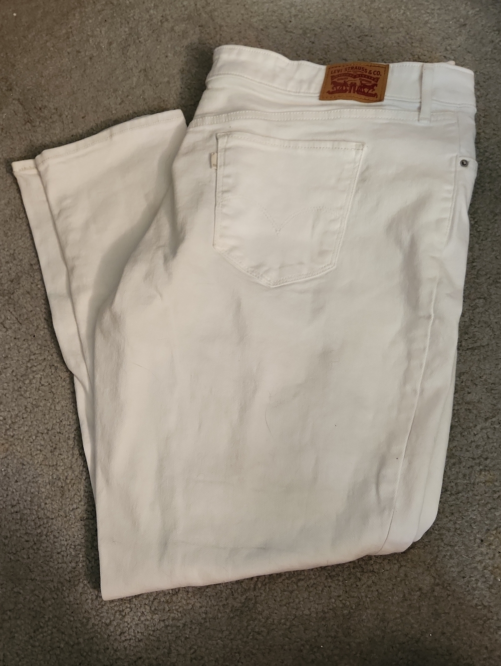 Levi's Women's White Straight Leg Jeans with Classic Leather Patch